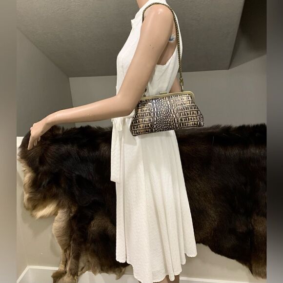 Genuine Leather Croc-Embossed Texture Push-lock Clutch/Shoulder Bag/Crossbody - Picture 3 of 16